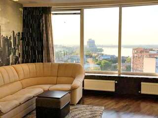 Апарт-отели Most City Apart-Hotel Днепр Апартаменты с 2 спальнями, балконом и видом на реку-9
